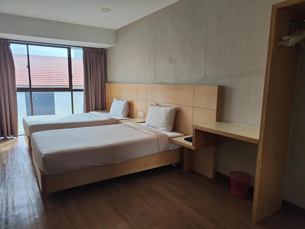 Ty Suites George Town Konukevi